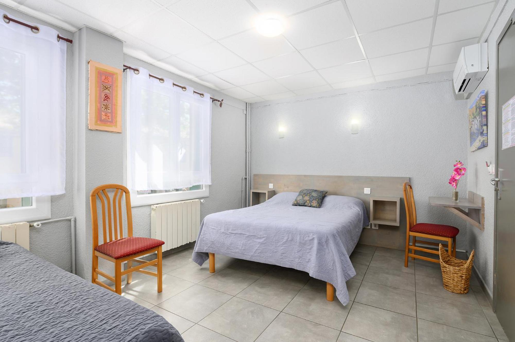 Hotel Triton Колюр Екстериор снимка